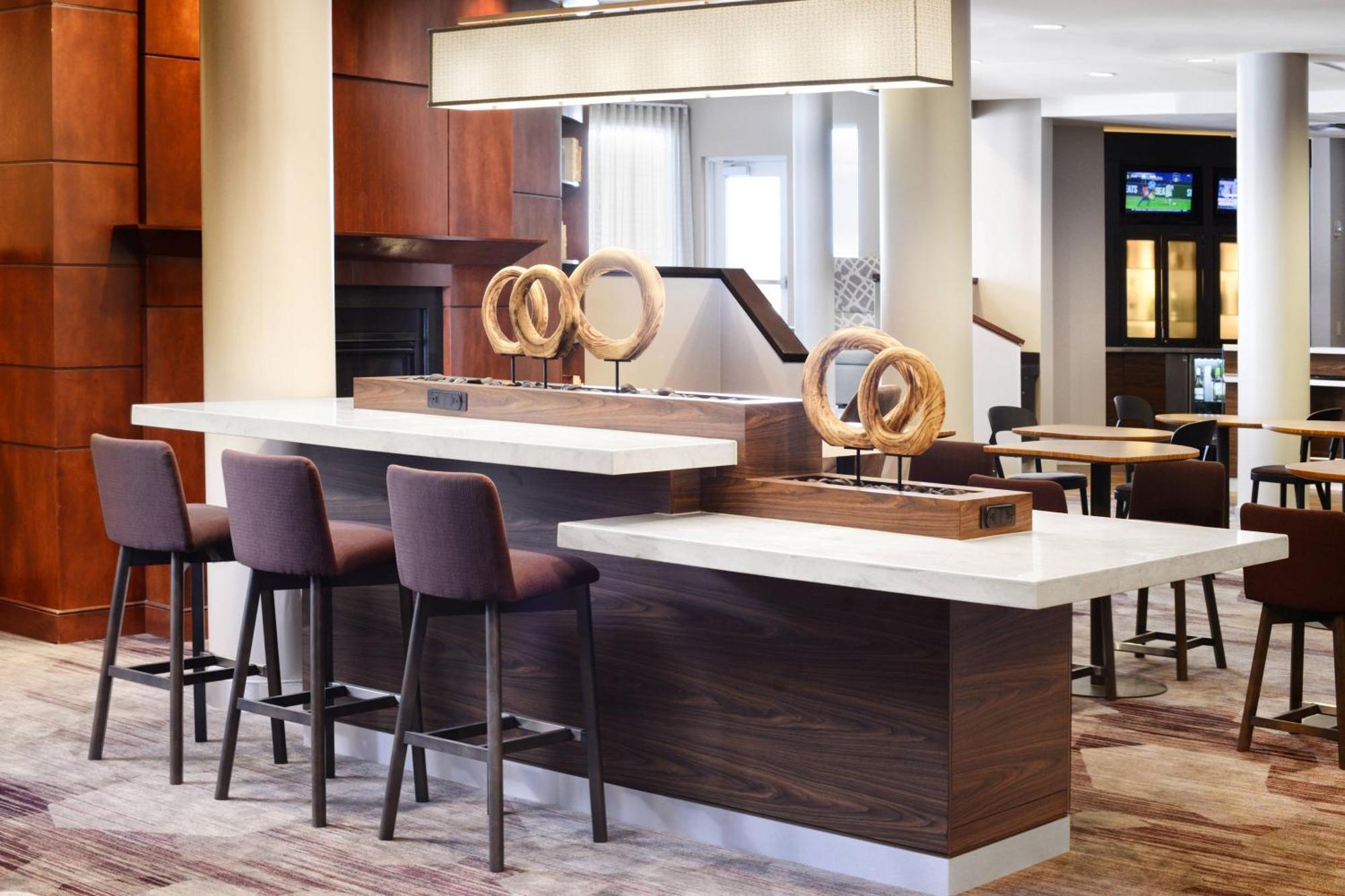 Courtyard Marriott Houston Pearland Hotel Buitenkant foto