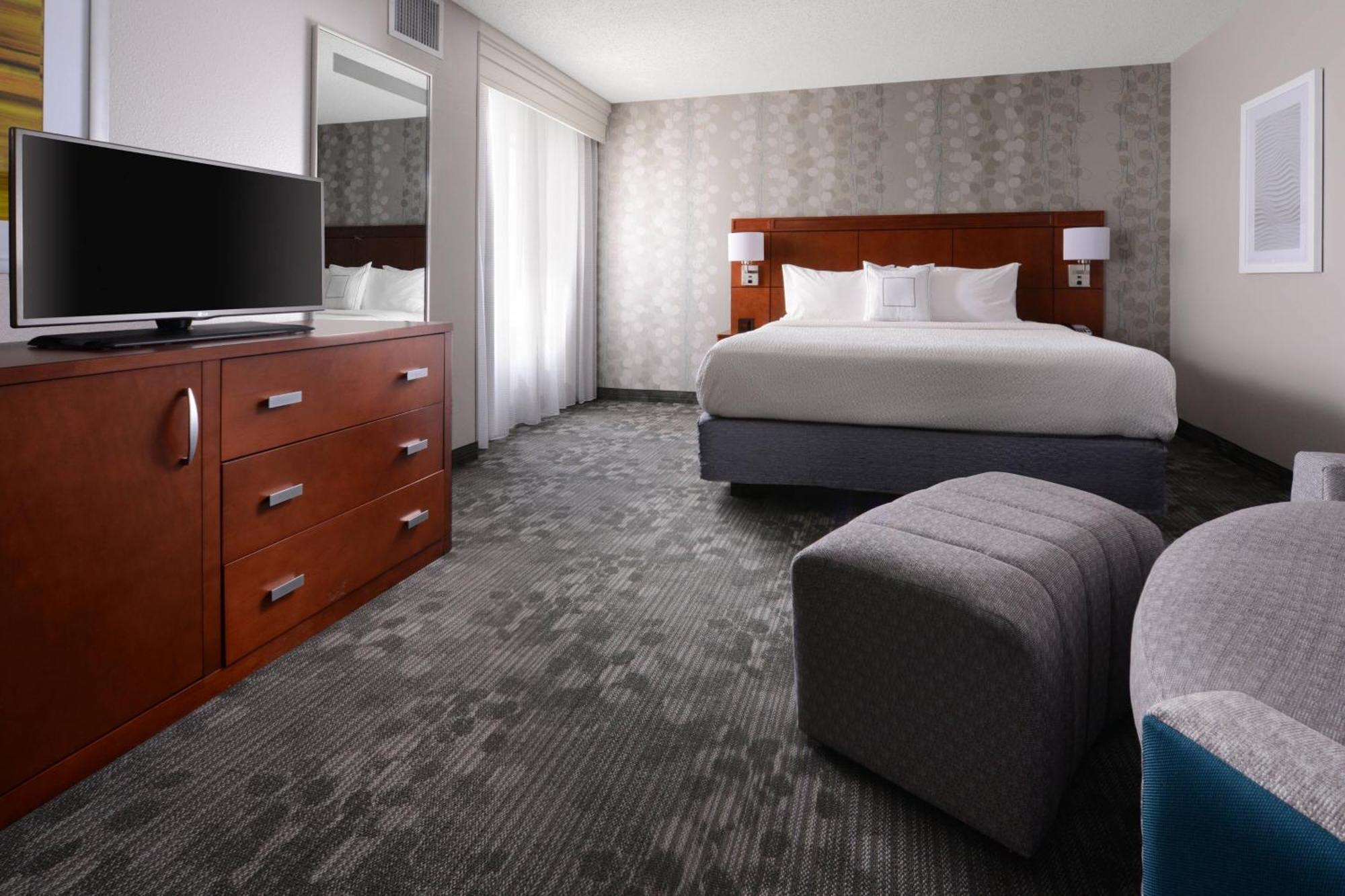 Courtyard Marriott Houston Pearland Hotel Buitenkant foto