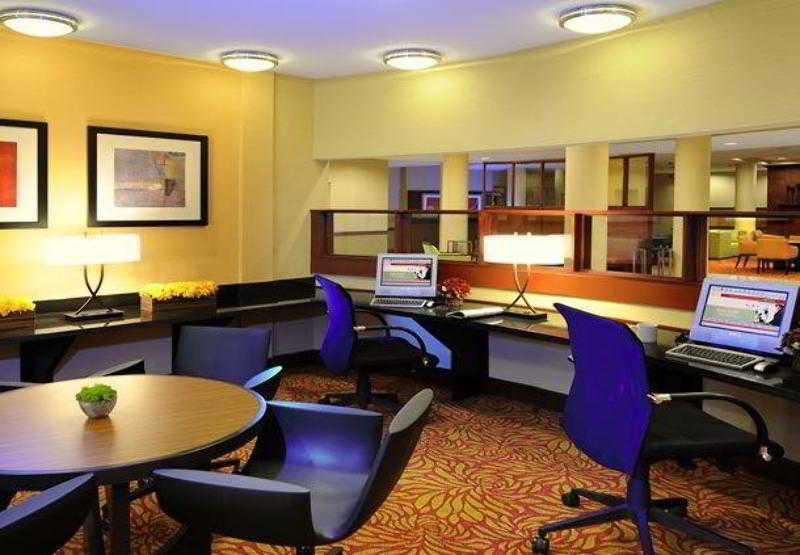 Courtyard Marriott Houston Pearland Hotel Buitenkant foto