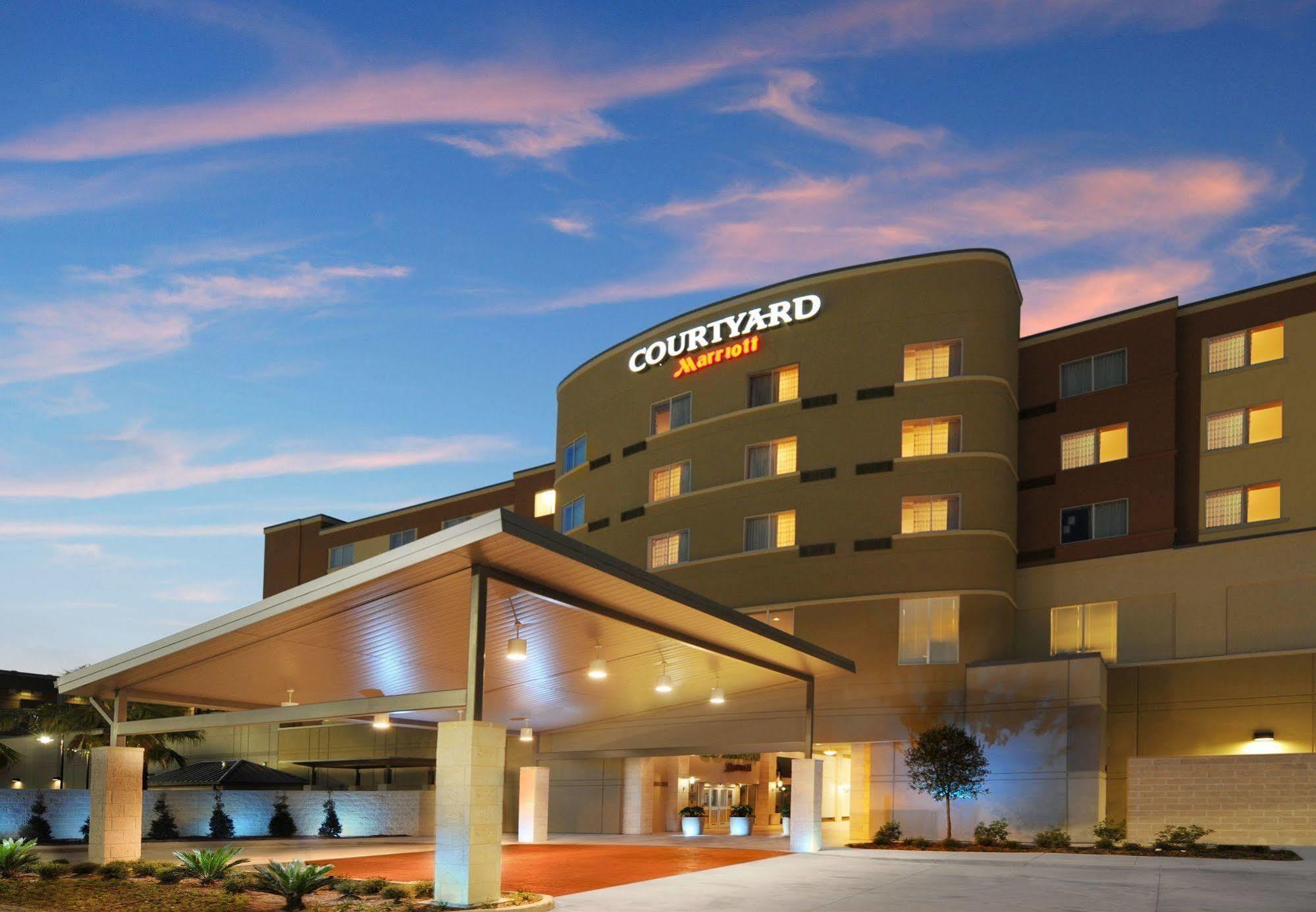 Courtyard Marriott Houston Pearland Hotel Buitenkant foto